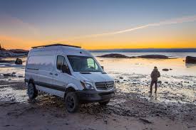 Mon Outil De Travail Pour Les Mandats Terrestres Mercedes Benz Sprinter 4x4 Diesel Avec Conversion Ca Fourgon 4x4 Fourgon Camping Car Mercedes Sprinter Camper