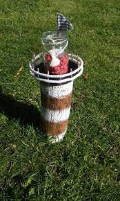 leuchtturm aus holzstamm holzstamm deko holz holz