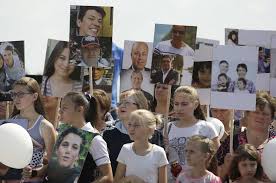 The incident killed 283 passengers and 15 crew. You Can T Get Away With Something Like This Families Of Mh17 Victims Remind Russia Atlantic Council