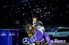 All five judges placed her first unanimously, one judge even rewarding the music a 99% for artistry. Jessica Von Bredow Werndl Schlagt Dressurkonigin Isabell Werth Max Theurer Auf Rang 11 Equestrian Worldwide Pferdesport Weltweit Eqwo Net