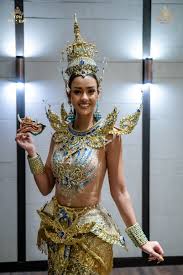 And filipino netizens, pageant fans or not, can't help but salute the ladies that wore their. Missosology On Twitter ð—Ÿð—¢ð—¢ð—ž Which Of These Three National Costumes Will Miss Universe Thailand 2020 Amanda Obdam Wear At The 69th Miss Universe Find Out On December 18 Missuniversethailand Missuniversethailand2020 Missuniverse