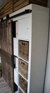 Komplettveranderung Regal Mit Schiebetur Elas Dekoideen Regal Mit Schiebeturen Regal Mit Turen Schiebetur