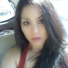 Flor Mejia's Instagram, Twitter & Facebook