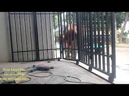 Engsel roda handerson kecil roda haski roda gantung pintu lipat garasi. Bentuk Model Pintu Dorong L Praktis Untuk Lokasi Sempit Dan Cara Kerja Geser Sliding L Youtube Ide Pagar Pintu Gerbang Arsitektur Rumah