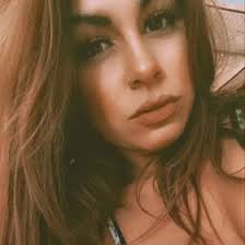 Alexandra Lea (alexandralea)