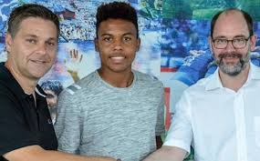 Weston mckennie ретвитнул(а) fox soccer. U S Abroad Top U S Youth Star Signs With Schalke 04 08 31 2016