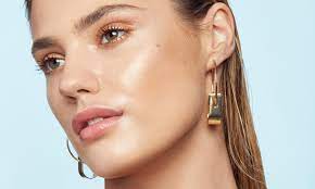 Glowy and perfect flawless skin photography #glowy #natural #dewy . What Is Glass Skin And How To Get It