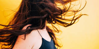 In this video i share my top hair care products from start to finish that i use in my straight hair routine for my natural hair to keep it straight. Frizzy Hair 6 Tips To Style Your Hair When It S Humid As Heck Self