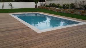 Realisation Artisanale D Un Tour De Piscine En Bois D Ipe Du Bresil A Chateau Neuf Les Martigues Pose De Parquet Et Terrasse En Bois Marseille Terrasses Meynier
