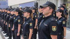 Dependencias de la policía nacional de la provincia correspondiente. Las Comisarias De Policia Nacional De La Comunidad De Madrid Reciben A 2 733 Nuevos Agentes Alcabodelacalle