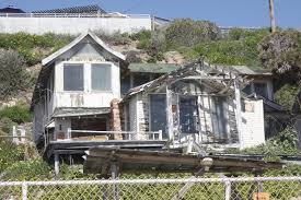Choose from more than 1,500 properties, ideal house rentals for families, groups and couples. Communities Crystal Cove Conservancy Founder Talks Cottages Newport Beach News