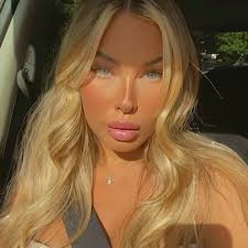 Holly Ladd (@HollyLadd3)