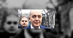 Puiu popoviciu a fugit in marea britanie inainte de decizia definitiva de condamnare, iar procedura de citeste si: Decizie BombÄƒ A CurÅ£ii De Apel Bucuresti Terenul Din BÄƒneasa Revendicat De Puiu Popoviciu Revine Statului Roman Ecopolitic