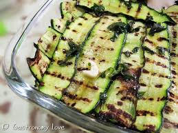 Le zucchine grigliate sono deliziose se ben sigillate. Zucchine Grigliate Gastronomy Love