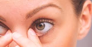 Blurry Vision Causes 5 Natural Ways To Boost Eye Health Dr Axe