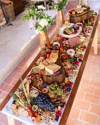 Create Buffet Height Differences With Barrels Crates Essen Fur Partys Party Rezepte Buffet Buffet Essen