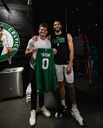 When JT met Drake 🤝