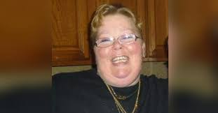 Holly Kimble's Instagram, Twitter & Facebook