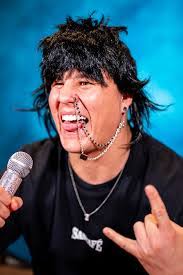 Damion Snodgrass's Instagram, Twitter & Facebook