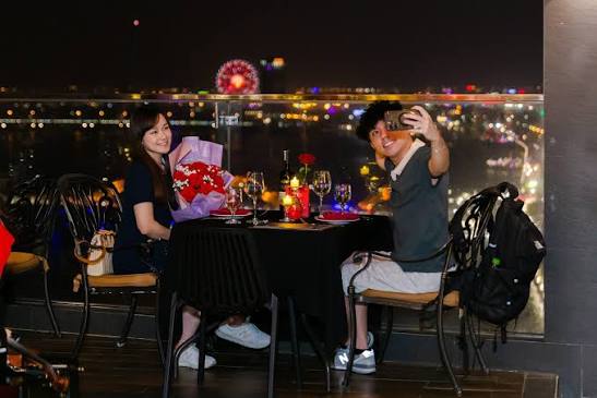 BRILLIANT TOP BAR | Brilliant Hotel – Official Site