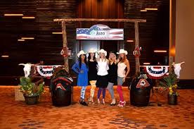 Mini western cowboy hats, longhorn cookie cutters and other favor ideas. Western Decor And Props Wowvipevents Com