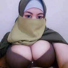 Sukai halamannya, maka akan semakin banyak postingan Hijaboobs 9gag