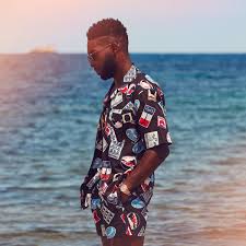 Uk Rapper Tinie Tempah For Mr Porter Wearing Maison Kitsune Camp Collar Printed Cotton Poplin Shirt And Maison K Tinie Tempah Tinie Tempah Style Men Style Tips