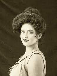 Maur Gibson Girl Gibson Girl Gibson Girl Hair Edwardian Hairstyles