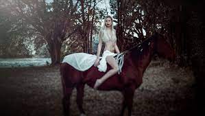 Lady Godiva Inspires Boudoir Photography [NSFW] | Fstoppers