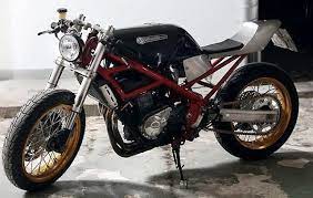The bandit series includes the following models: Rocketgarage Cafe Racer Bandit 400 Motorrad Wolle Kaufen