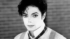 The music for this song was written by charlie chaplin for the score of a 1936 movie he directed called modern times. Bbc Programme About Smile Michael Jackson World Network