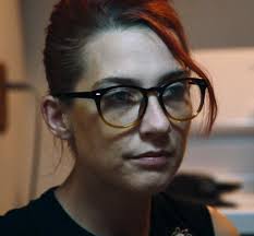 Heather Saul's Instagram, Twitter & Facebook