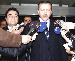 Ali babacan'in aileden gelen değişik alışkanlığı. Cikrikcilar Yokusu Ndan Ekonominin Basina Akp Kuruculugundan Alternatif Partiye Fotograflarla Ali Babacan Kimdir Fotograf Galerisi