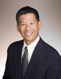 Realogy franchisor moves into Hawaii at Warren Buffett's expense