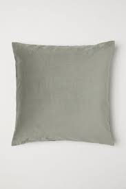 Cotton Velvet Cushion Cover Dusky Green Home All H M Us Housse De Coussin Coussin Coussin En Velours Vert