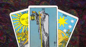 Die berechnung vom tageshoroskop waage für übermorgen montag, den 16. Tarot Horoskop So Wird Die Woche Vom 16 August Fur Ihr Sternzeichen