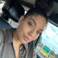 Diamond Harris's Instagram, Twitter & Facebook