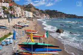 Check spelling or type a new query. Giardini Naxos Strand Meer Und Sonne In Giardini Naxos