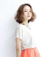 髪型 ヘアスタイル hairstyle 長めのボブスタイルにゆるめのパーマをかけて 優しい印象に