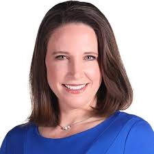 Mackenzie Dee (mackenzieedee@)