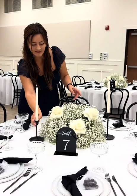 Stunning Black and White Wedding Centerpieces Ideas