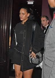 Earlier in the year, rihanna and jameel also got cozy at a lakers game in los angeles in celebration of the stay vocalist's birthday. Rihanna And Billionaire Boyfriend Hassan Jameel Enjoy Romantic Dinner In London Pics Entertainment Tonight