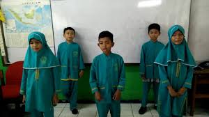 Contoh lirik yel yel kelompok kreatif, unik dan penuh semangat. Yel Yel Kelas 5 Kelompok Kreatif Youtube
