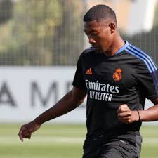 Check spelling or type a new query. Real Madrid Alaba Bekommt Wohl Ronaldo Aufgabe Stern De