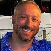 Robert Isoldi's Instagram, Twitter & Facebook