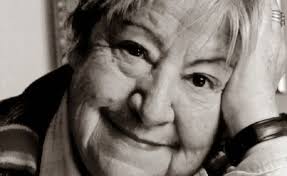 Saray Esteso vive un "déjà vu" con la poesía navideña de Isidro Montalvo