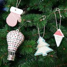 Pour les fêtes de fin d'année, vous n'êtes pas obligés d'acheter toute la déco, vous pouvez également fabriquer une décoration de noel. Noel Bonnes Idees Blog Deco Clem Around The Corner