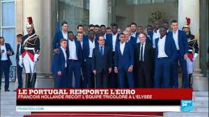 Die vorbereitungspartie in england dürfte für die équipe tricolore vier tage nach dem terror von paris zu einer emotionalen grenzerfahrung werden. En Direct L Equipe De France Recue A L Elysee Apres Sa Defaite En Finale Euro 2016 Youtube