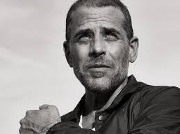 How Lev Parnas Became Part of the Trump Campaign's “One Big Family”