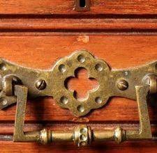 Restoring Old Brass Hardware Restoring Refurbishing Furniture How To Clean Brass How To Clean Metal Antique Hardware